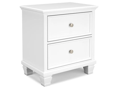 (Close Out Sale) Fortman King Bedroom Set